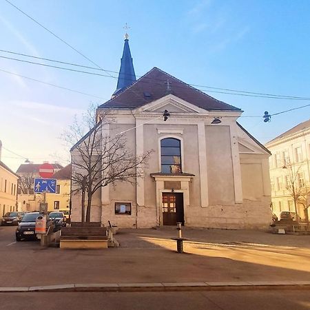 Helle Zweiraumwohnung In Wohngebiet Wiedeń Zewnętrze zdjęcie